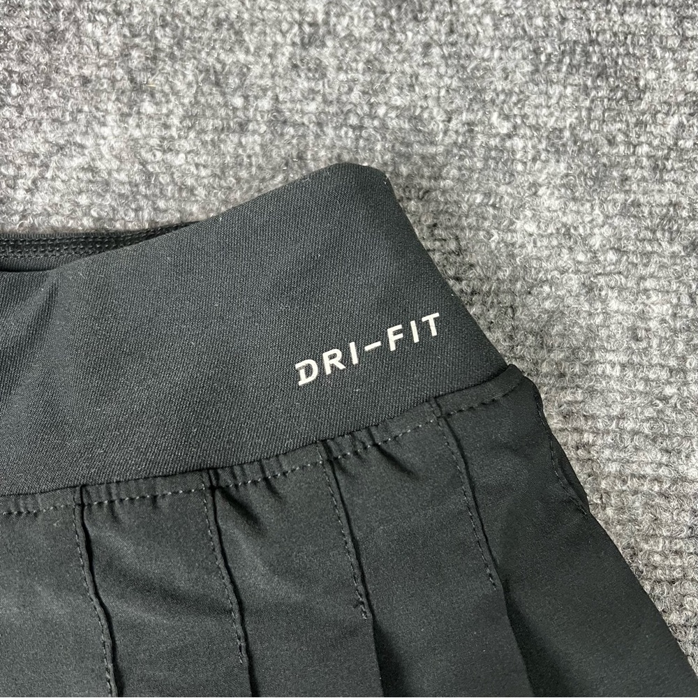 Nike Court Victory Tennis Skirt Womens XS Black Skort Pleated Inner Shorts - Picture 4 of 7